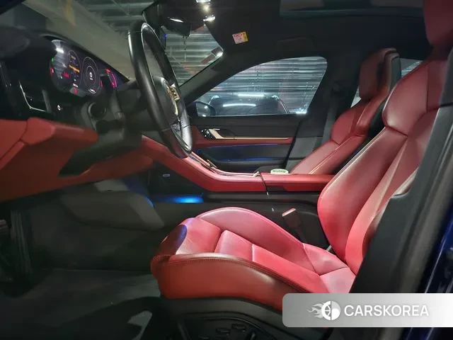 Porsche Taycan id 3468787 из Кореи 17