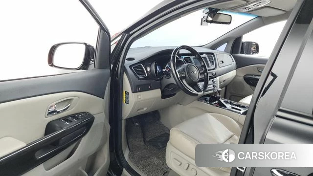 Kia The New Carnival id 4317947 из Кореи 32
