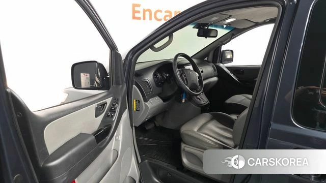 Hyundai The New Grand Starex id 4430426 из Кореи 30