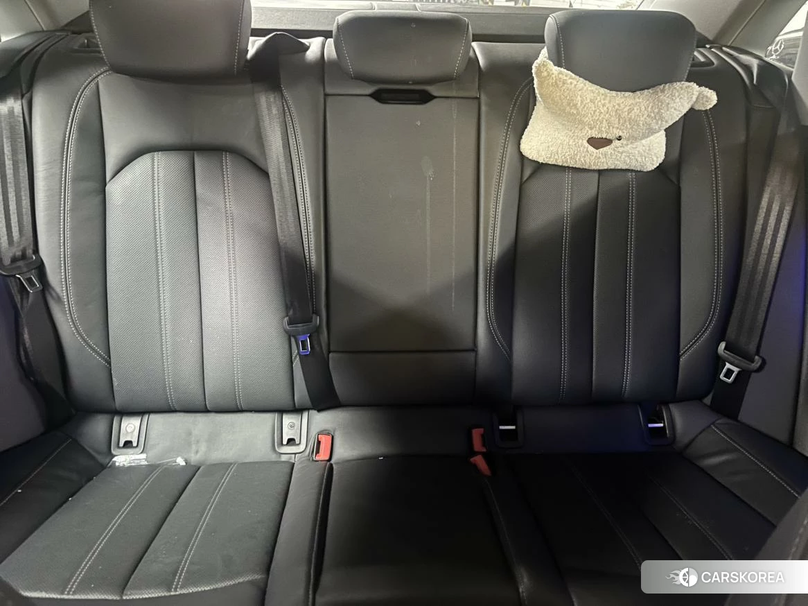 Audi A4L id 4467903 из Китая 11