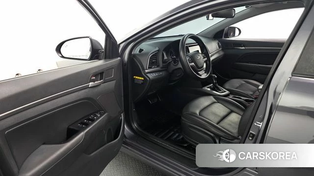 Hyundai Avante AD id 4180819 из Кореи 20