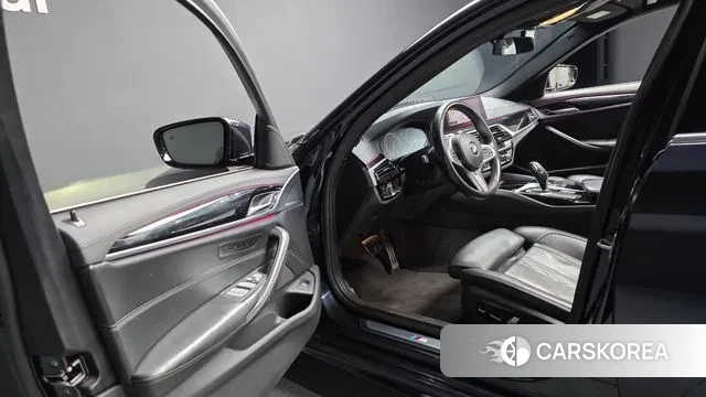 BMW 5 Series (G30) id 3526014 из Кореи 20