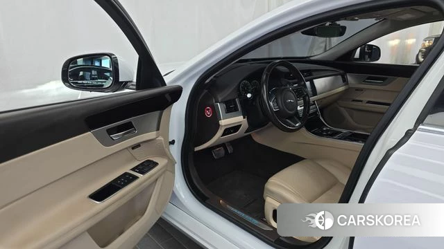 Jaguar XF (X260) id 4447066 из Кореи 33