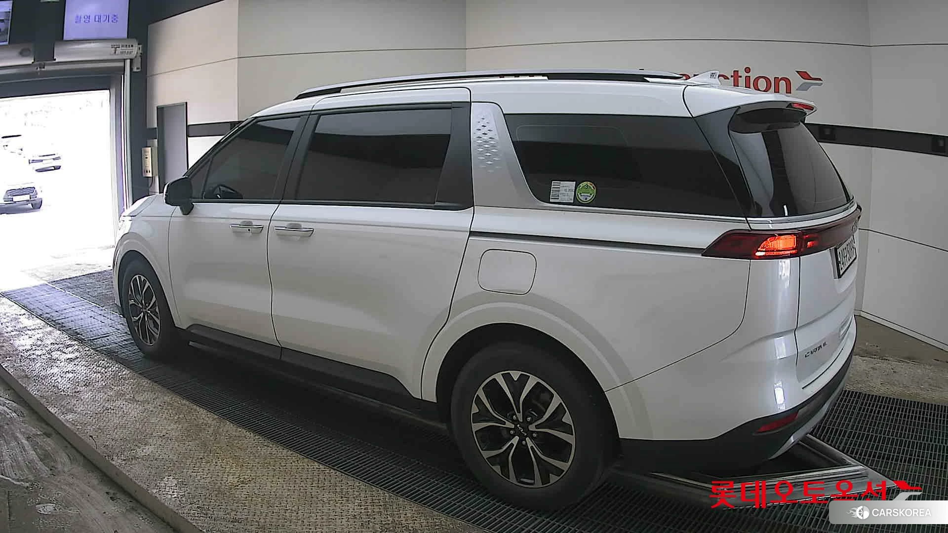 Kia Carnival id 3869412 из Кореи 38