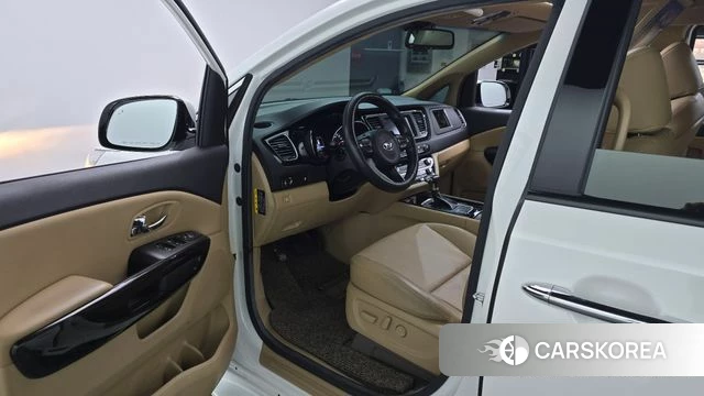 Kia All New Carnival id 4795049 из Кореи 31
