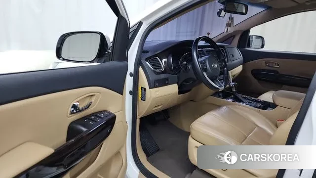 Kia The New Carnival id 3612657 из Кореи 20