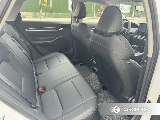Geely Automobile Emgrand id 4239828 из Китая 16
