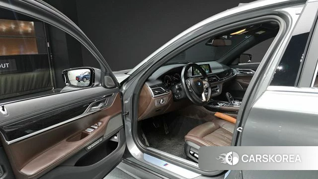 BMW 7 Series (G11) id 4411435 из Кореи 37