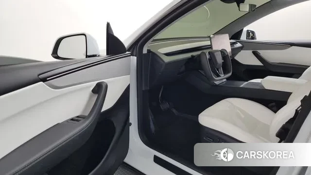 Tesla Model Y id 3560023 из Кореи 20