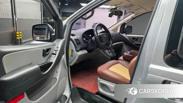 Hyundai The New Grand Starex id 4895375 из Кореи 35