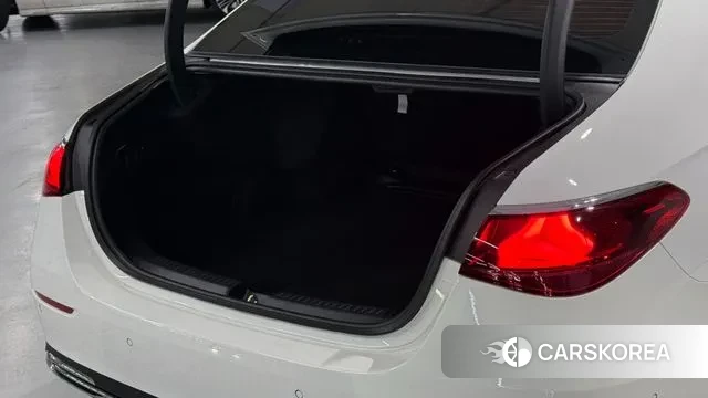 Mercedes-Benz E-Class W214 id 3732218 из Кореи 20