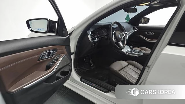 BMW 3 Series (G20) id 4225406 из Кореи 35