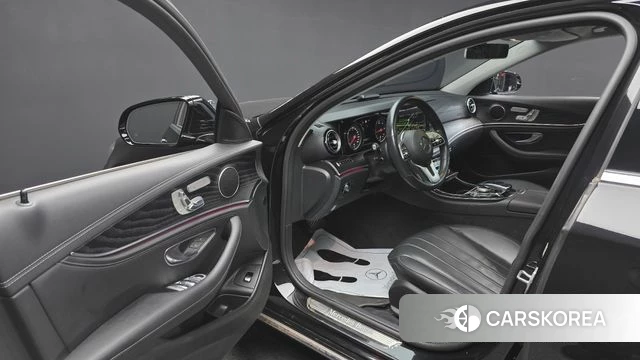 Mercedes-Benz E-Class W213 id 4284530 из Кореи 30