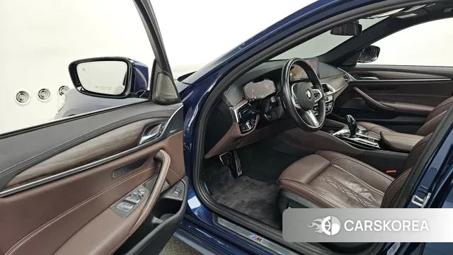 BMW 5 Series (G30) id 3238200 из Кореи 20