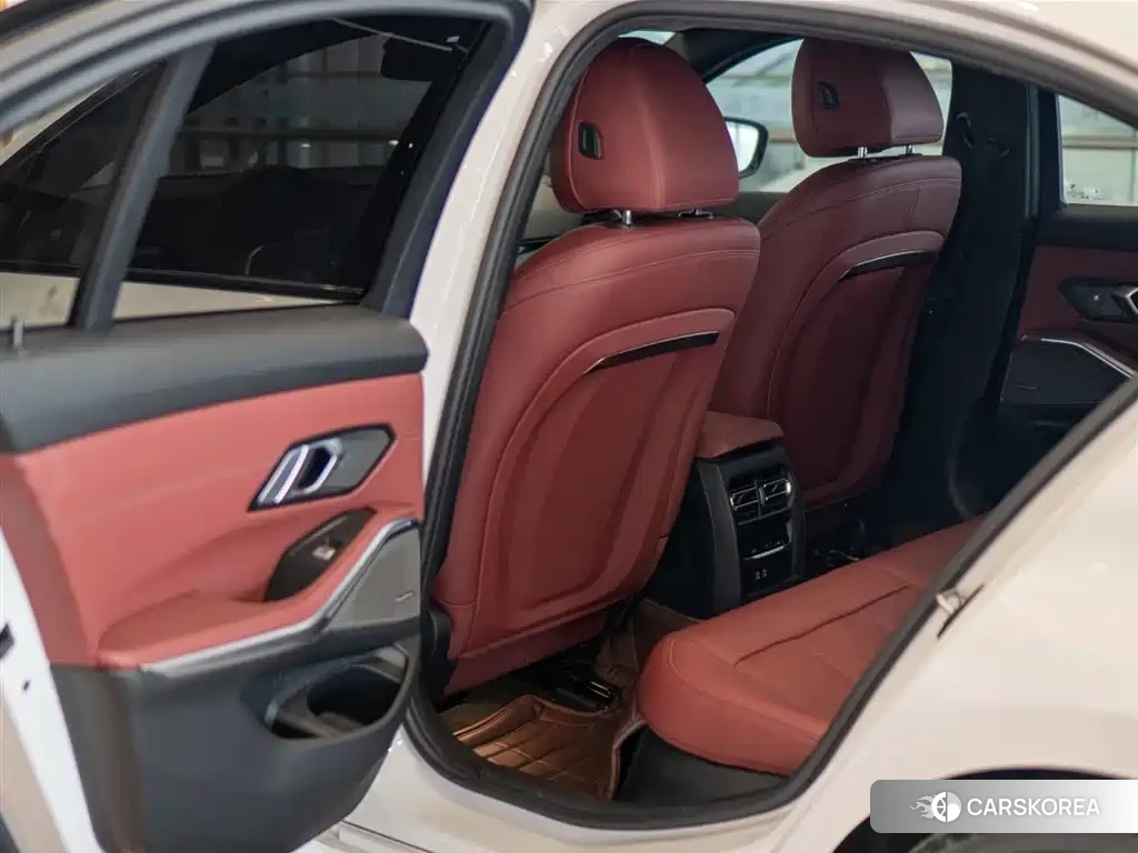 BMW 3 series id 4576345 из Китая 24