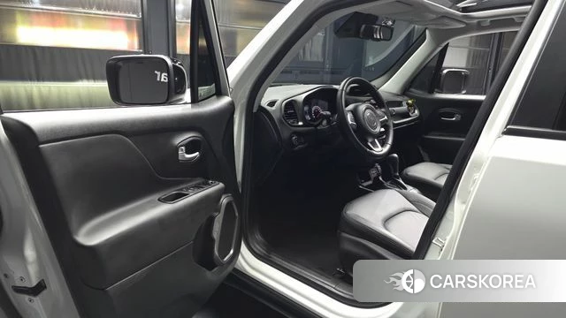 Jeep Renegade id 4388262 из Кореи 20