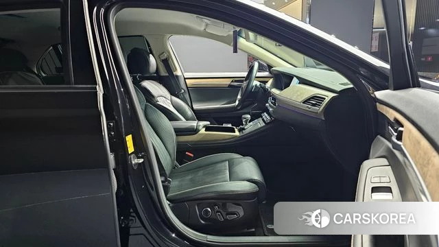 Genesis G90 id 4434738 из Кореи 33