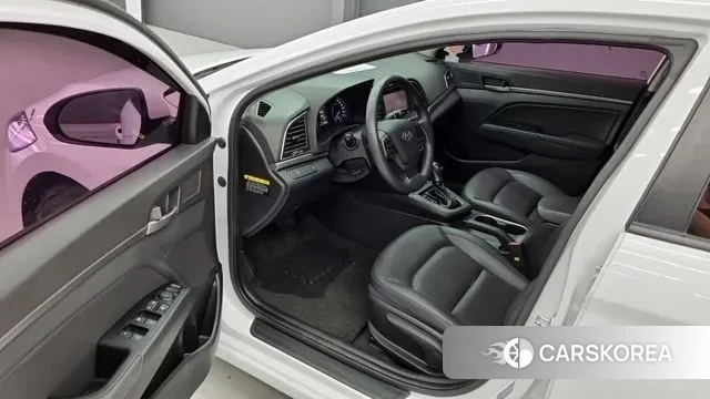 Hyundai Avante AD id 2991424 из Кореи 19