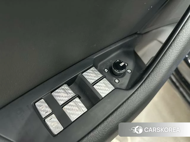 Audi A6L id 4275810 из Китая 23