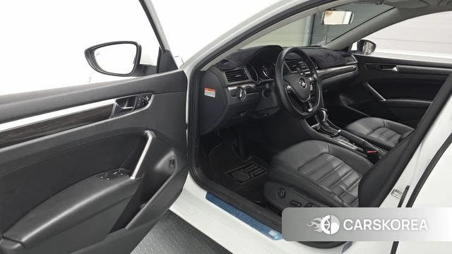 Volkswagen The New Passat id 4652176 из Кореи 20