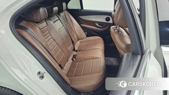 Mercedes-Benz E-Class W213 id 4490069 из Кореи 32