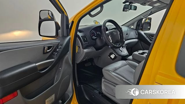 Hyundai The New Grand Starex id 4542303 из Кореи 20