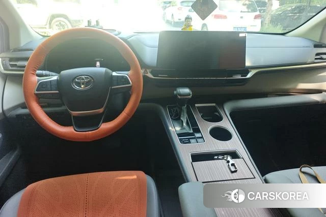 Toyota Saina id 4301764 из Китая 17