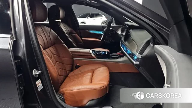 BMW 7 Series (G70) id 3566032 из Кореи 20