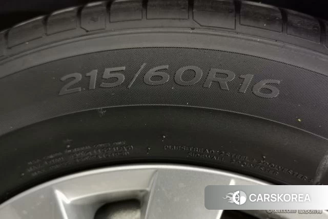 Volkswagen Passat PHEV id 4276227 из Китая 24