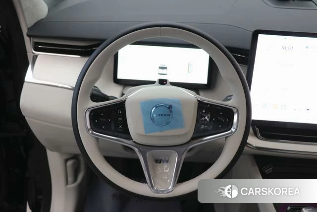 Volvo EM90 id 3920179 из Китая 37