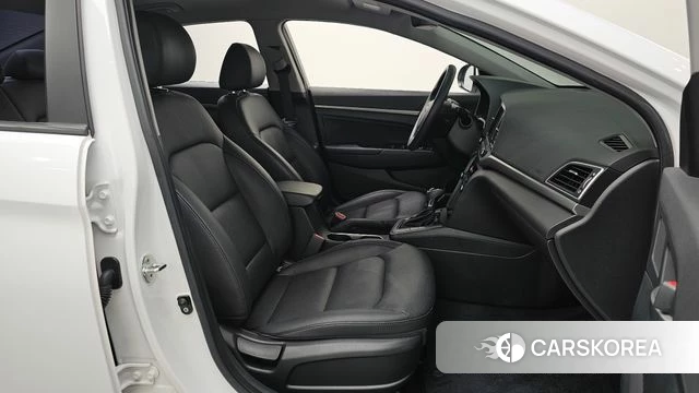 Hyundai Avante AD id 4536641 из Кореи 31