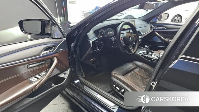 BMW 5 Series (G30) id 4574061 из Кореи 34