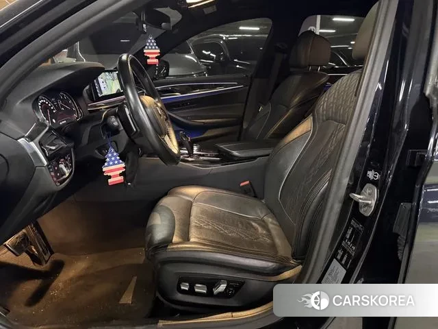 BMW 5 Series (G30) id 3718816 из Кореи 20