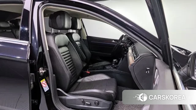 Volkswagen Passat GT (B8) id 3055724 из Кореи 20