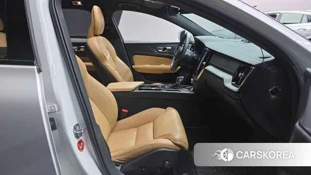 Volvo V60 Cross-Country 2nd Generation id 3374342 из Кореи 20