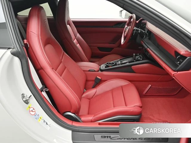 Porsche 911(992) id 4686692 из Кореи 20