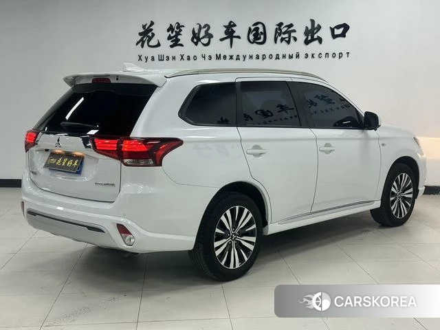 Mitsubishi  Outlander id 4207645 из Китая 22