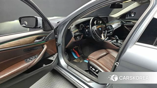 BMW 5 Series (G30) id 4188275 из Кореи 20