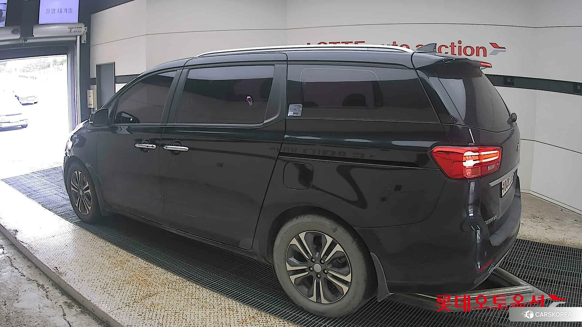 Kia Carnival id 4664332 из Кореи 37