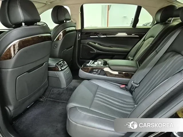 Genesis G90 id 3655950 из Кореи 19