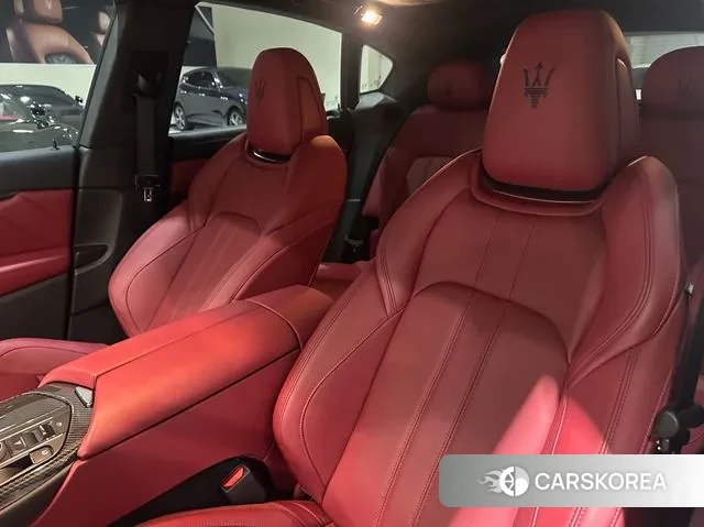 Maserati Levante id 3706836 из Кореи 17