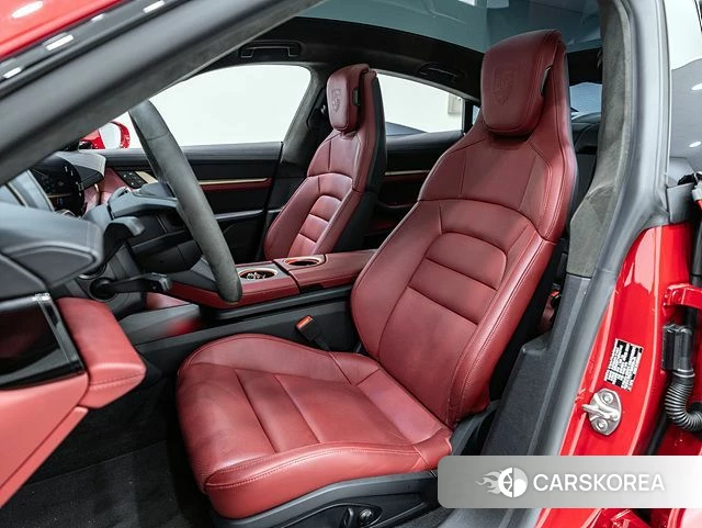 Porsche Taycan id 4623243 из Кореи 20