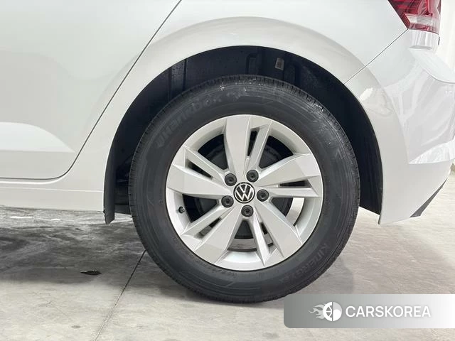 Volkswagen Polo id 4313880 из Китая 40