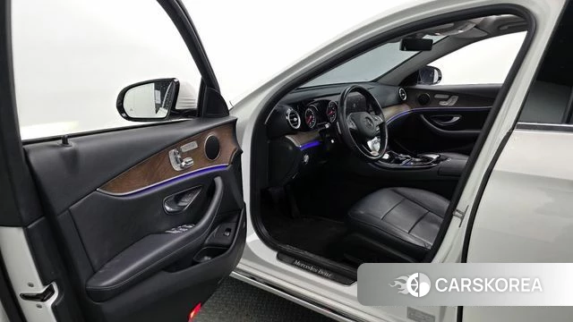 Mercedes-Benz E-Class W213 id 4372099 из Кореи 20