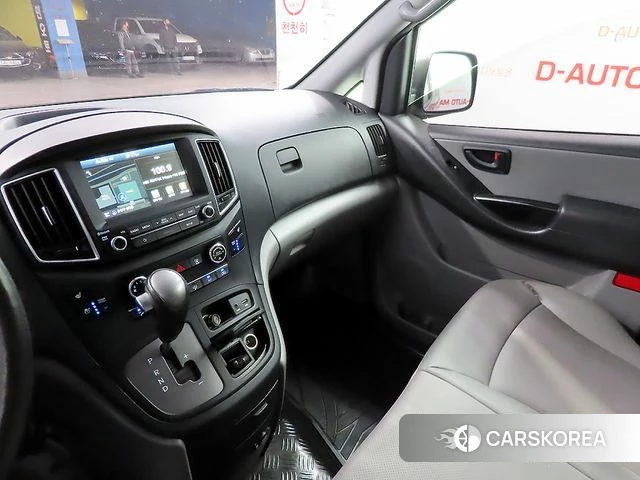 Hyundai The New Grand Starex id 4245978 из Кореи 20