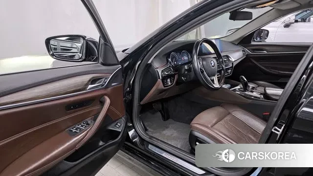 BMW 5 Series (G30) id 3429235 из Кореи 20