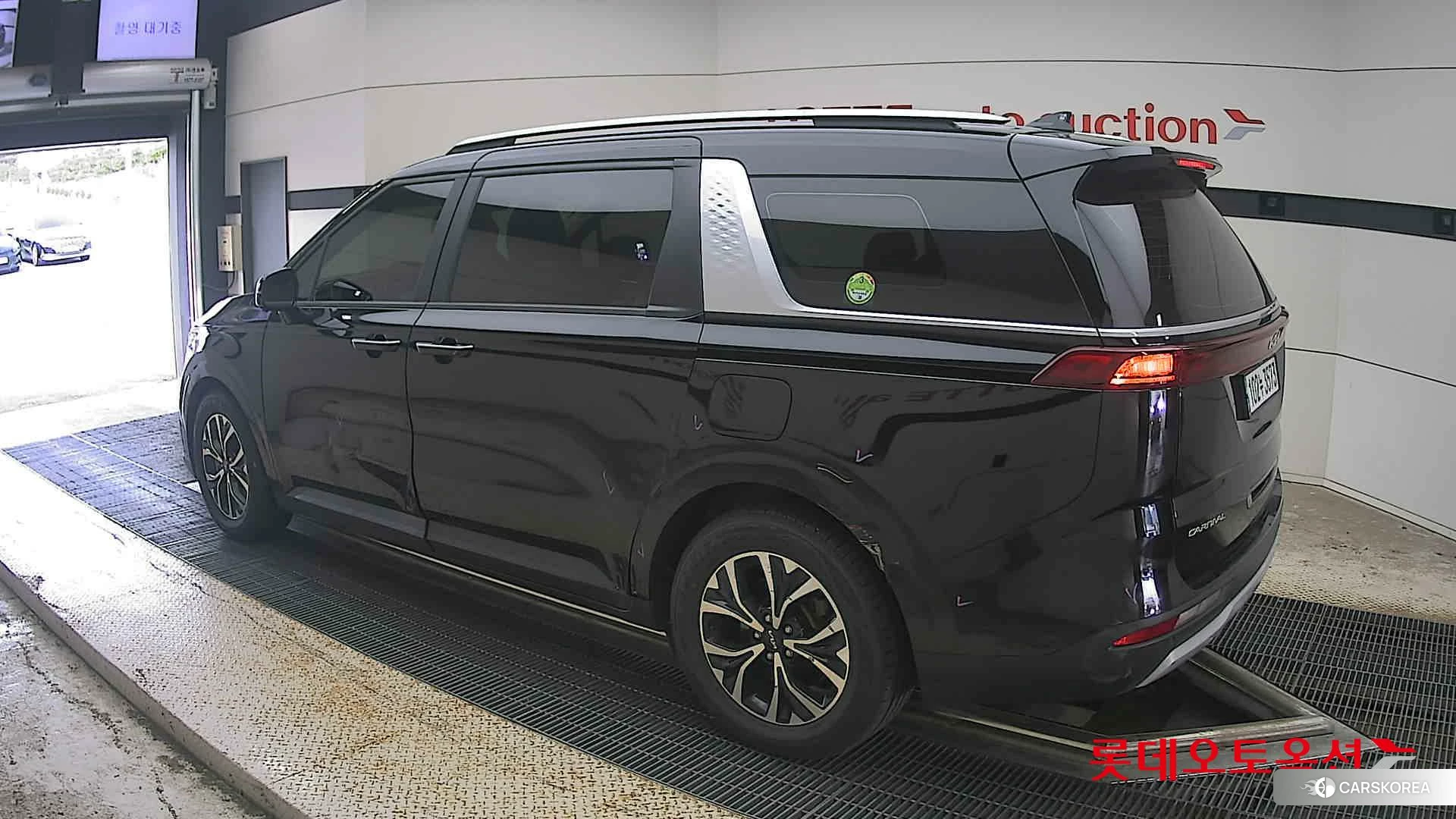 Kia Carnival id 4909291 из Кореи 38