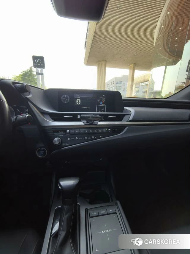 Lexus ES id 4221358 из Китая 17