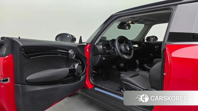 Mini Cooper id 4230985 из Кореи 31