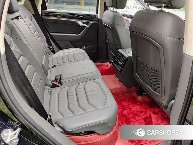 Volkswagen Touareg id 4277356 из Китая 11